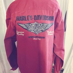 Harley Davidson men's shirt.